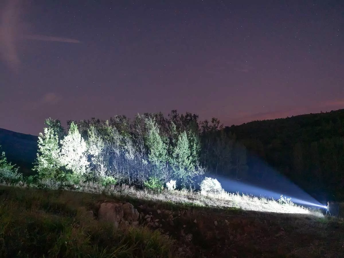 Olight Warrior X 4 Rechargeable LED Flashlight – 2600 Lumens – Includes 1 x 21700 – Matte Black - Image 12