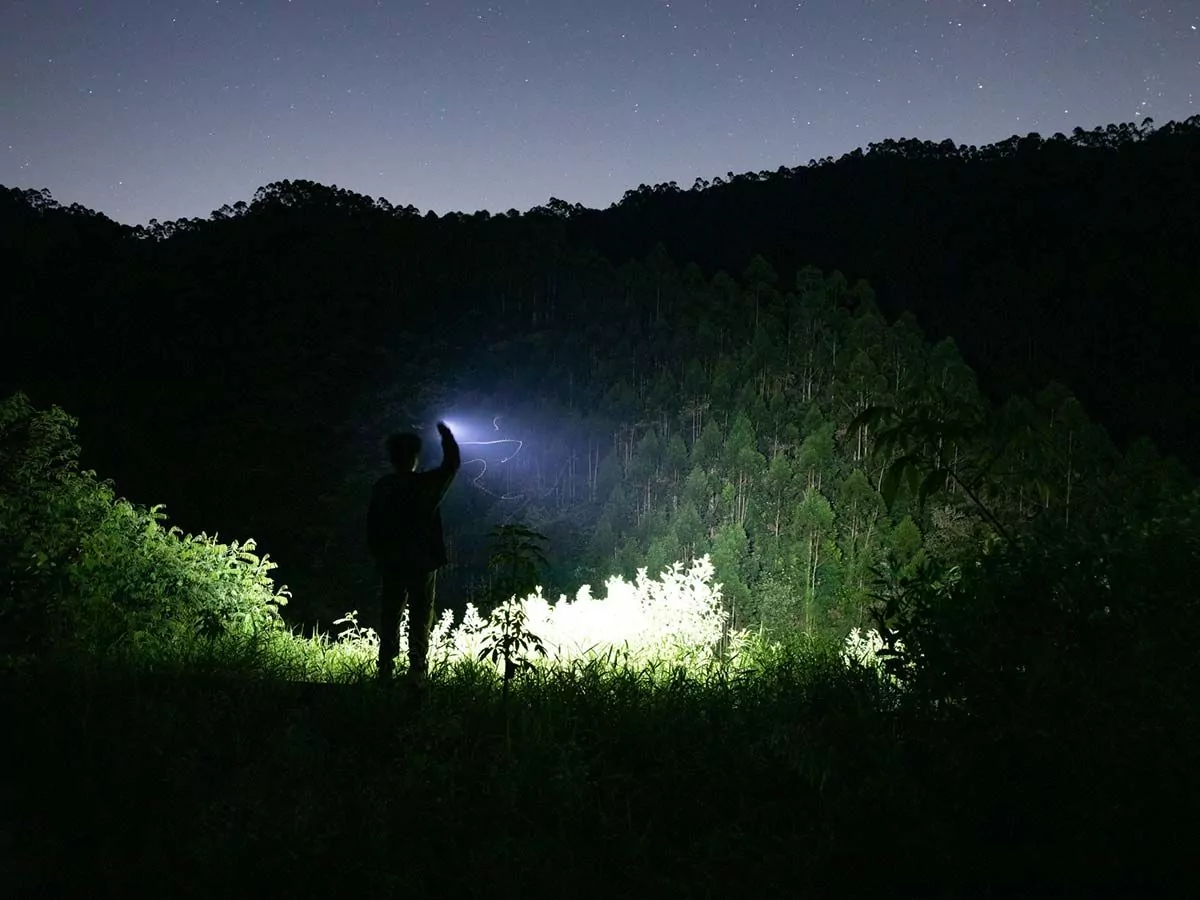 Olight Warrior Nano Rechargeable LED Flashlight – 1200 Lumens – Includes 1 x 18350 - Image 13